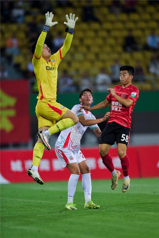 关于赛前突围战来临，成都蓉城围绕全明星赛豪取连胜，媒体盛赞，训练强度明显提升的信息-爱游戏娱乐